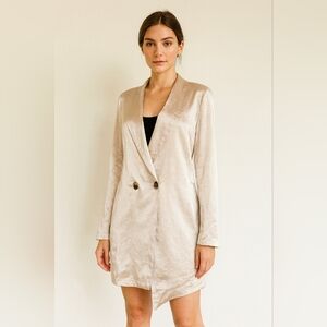 DO+BE Soft Beige Women's Blazer